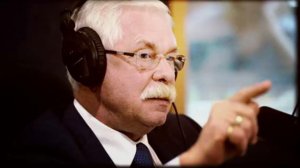 Александр Руцкой   комментирует ежегодное послание федеральному собранию