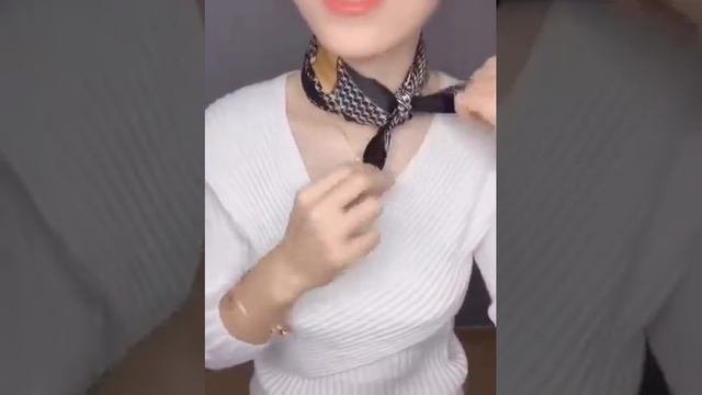 «Как красиво завязать платок на шее»