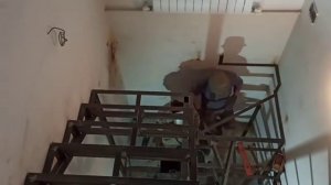 Монтаж металлической лестницы из уголка 40x40. Часть 2.