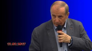 Михаил Веллер о "вставании с колен" по-путински