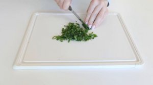 КАРТОФЕЛЬ ПО-ДЕРЕВЕНСКИ . Сметанно-чесночный соус к картошке. Простое и вкусное блюдо