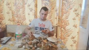 Много больших подосиновиков как правильно порезать грибы почистить и отварить