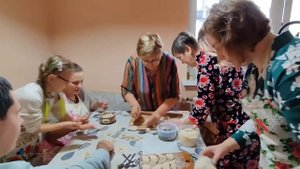 Украинские вареники?вареники с мясом,вареники с грибами ,вареники с вишней