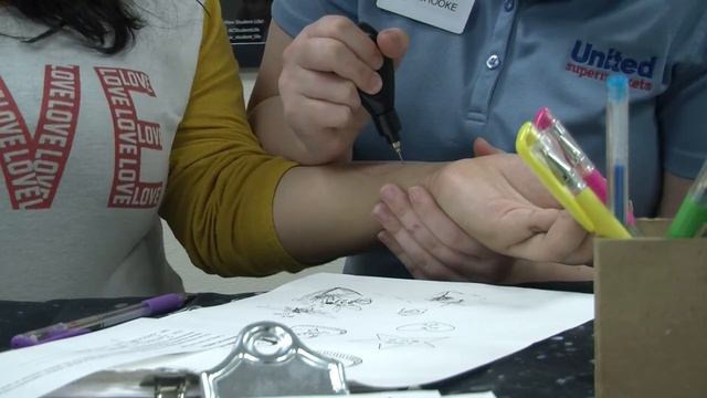 Tattoo Fundraiser смотреть онлайн