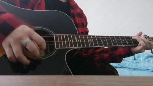 голос пятёрочки на гитаре.