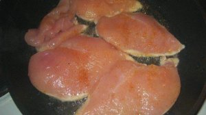 Куриное филе в виноградном соусе