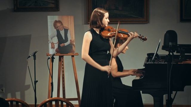 Wieniawski - Romance sans Paroles et Rondo elegant, Op. 09, Zuzanna Przystałowska - violin смотреть онлайн