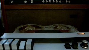 Найдено на старой ленте :Станислав Пожлаков "Ребята 70-й широты"(муз.С.Пожлаков,стихи Л.Лучкин)