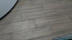 Затер плитку черной затиркой в ванной