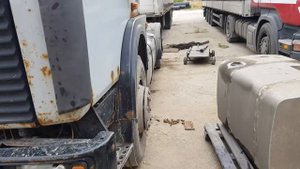 Установка нового бака на МАЗ и замена седла.