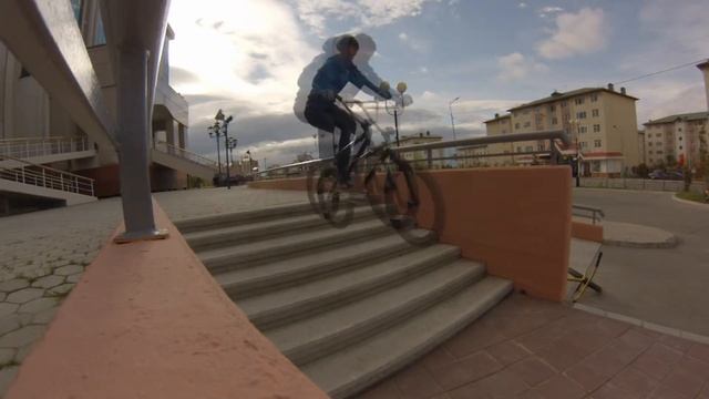 BMX Level 3 The End Demo смотреть онлайн