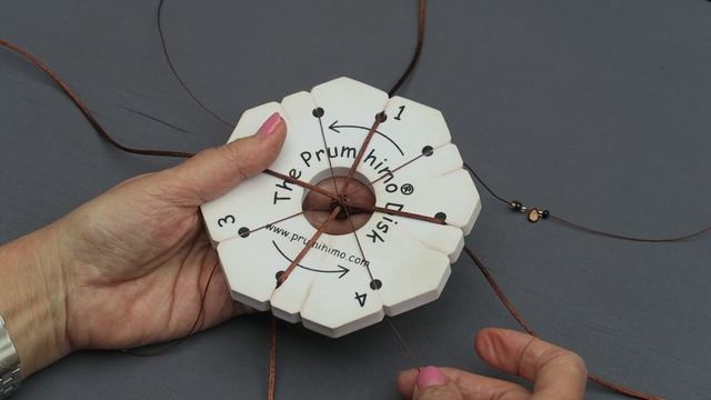 How to make a pip bead kumihimo bracelet смотреть онлайн
