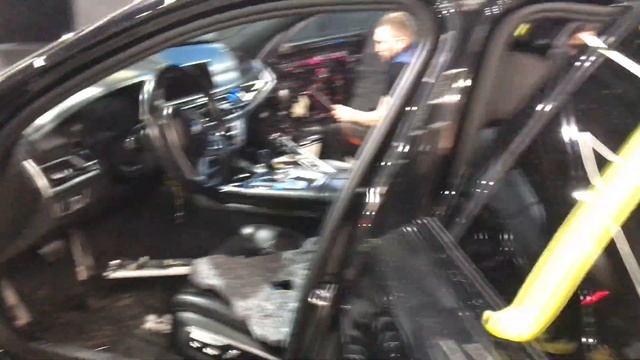 BMW 7 серии. Звукоизоляция автомобильных дверей. Обесшумливаем 4 двери в 4 слоя, шви материалы SGM.