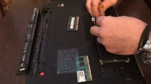 Установка оперативной памяти в ноутбук HP Probook 450 G2. Installing RAM in the HP Probook 450 G2