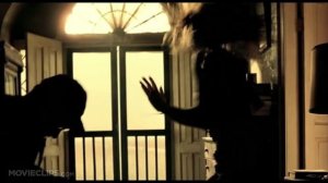 The Texas Chainsaw Massacre Official Trailer #1 - (2003) HD