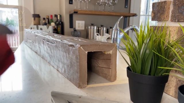 HOW TO INSTALL A FAUX WOOD BEAM! DIY Easy Ceiling Makeover w Rustic Farmhouse Faux Beams! смотреть онлайн