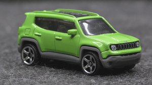 Масштабная модель автомобиля Jeep Renegade 2019 масштаб 1:64 коллекционная