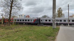 ЭП2К с фирменным поездом 016А "Арктика" Москва - Мурманск на перегоне Дача Долг. - Заневский пост-2