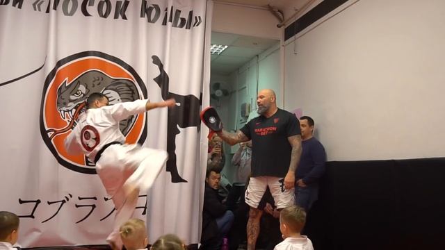 Шок Контент! Роман Курцын и Алексей Карпов: месть за многократные издевательства! смотреть онлайн