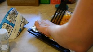 Как вкусно запечь путассу с овощами и сметаной/how to roast whiting with vegetables