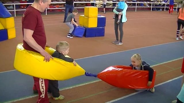 Папа,мама и я-спортивная семья! смотреть онлайн