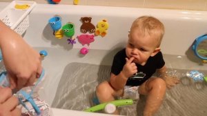 КУПАНИЕ РЕБЕНКА | ЛУЧШИЕ РАЗВИВАЮЩИЕ ИГРУШКИ ДЛЯ ВАННЫ | ЧЕМ МЫ МОЕМСЯ И КАК ЧИСТИМ ЗУБЫ РЕБЕНКА???