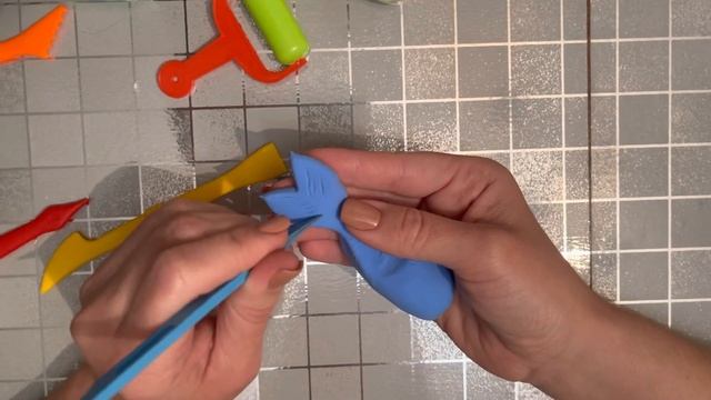 Кит из пенного пластилина! Легко и просто! смотреть онлайн