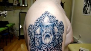 Славянская татуировка, русскому богатырю.Нижняя часть свежая, верхняя в процессе заживления.