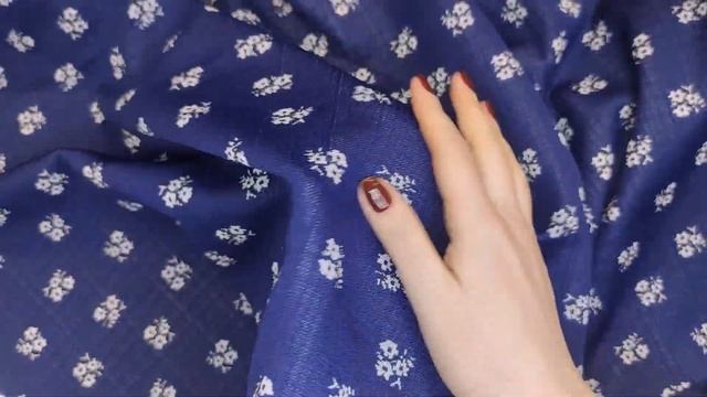 ф5837 Синяя плательная ткань с белыми букетиками (100% п/амид) смотреть онлайн