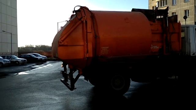 КРЫСОЛОВ - мусоровоз с крысами и мышами. Крысы катаются на мусоровозе. смотреть онлайн