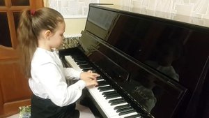 Морозова Ульяна отделение фортепиано 1 класс. И. Иордан Охота за бабочкой.