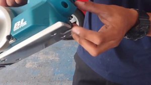 Makita DKP181 18V LXT Brushless AWS Cordless 82 Mm Planer