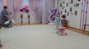 сценка на 8 марта, выпускной, день матери