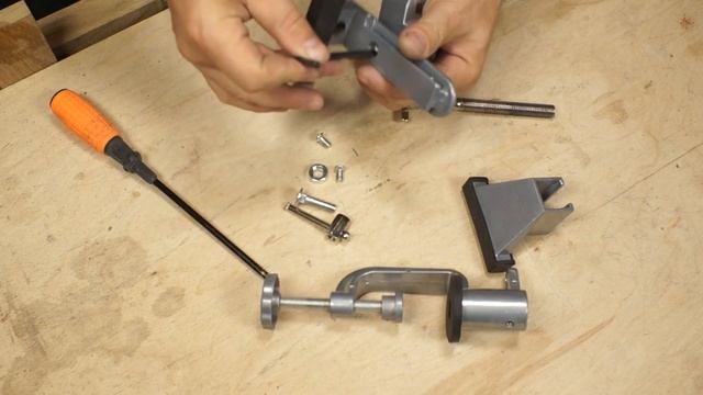 Недорогие тиски для моделирования из Леруа Мерлен. Устройство и что нужно доработать смотреть онлайн