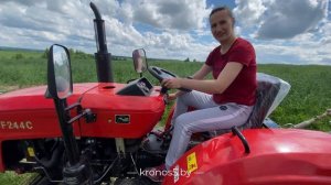 ? Девушка первый раз за рулем трактора Shifeng SF-244C