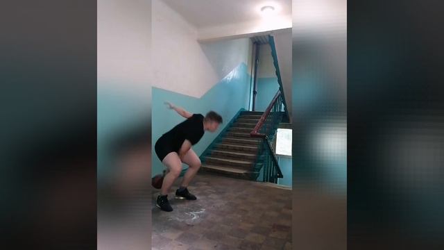 Личный РЕКОРД в рывке гири 32 кг - 210 раз смотреть онлайн