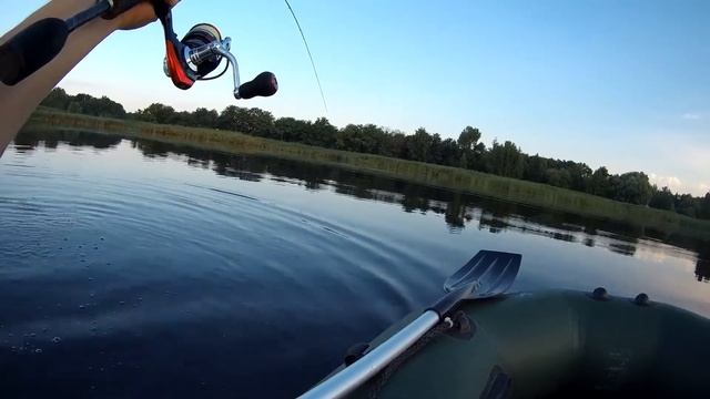 Поиск хищника в сложном водоеме + ловля на попла-поппер. смотреть онлайн