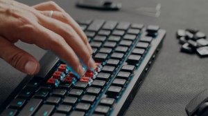Razer Deathstalker V2 Pro vs G915 - A Long Term Review