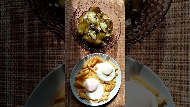 Салат из солёных огурцов смотреть онлайн