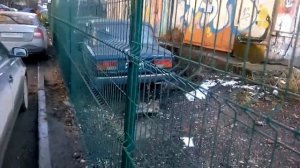 УЛИЦА РАЗБИТЫХ ЖИГУЛЕЙ