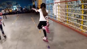 Тренировка на роликах по скоростному слалому  Школа Роллер Омск