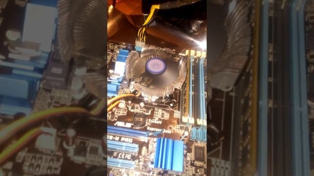 Материнская плата ASUS не работает 1часть