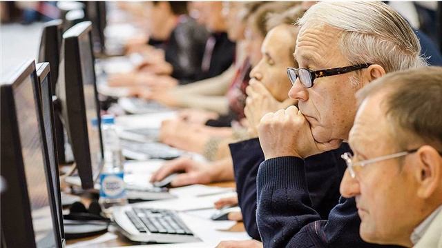 Компенсация пенсий работающим пенсионерам в 2018 году