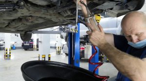Замена масла в АКПП Toyota Corolla 120 методом замещения.