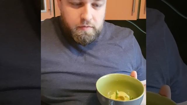 Про Тост с авокадо и яйцом за 18 секунд) . Завтрак смотреть онлайн