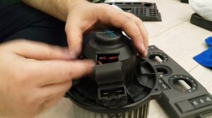 Очистка вентилятора печки на RANGE ROVER SPORT 2007