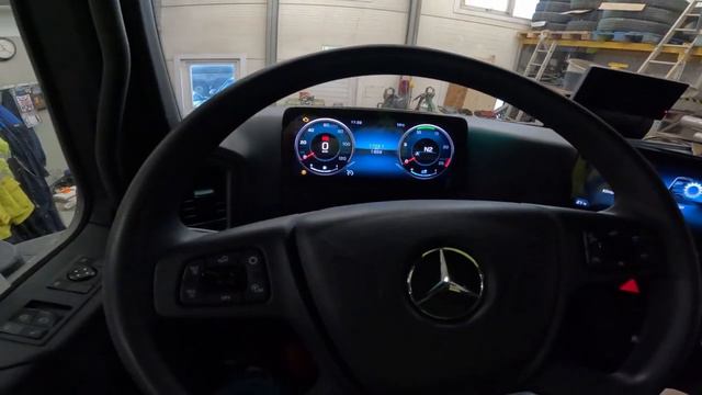 Mercedes Arocs 2022 prezentare interior смотреть онлайн