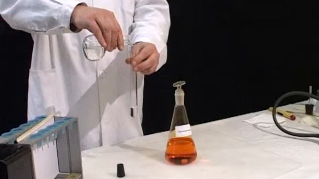 Видеоопыты. Органика 74. Бромирование анилина смотреть онлайн