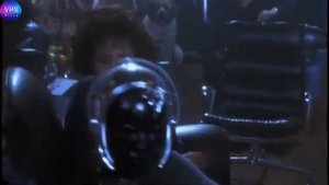 Телохранитель (перевод Андрея Гаврилова) 1992г.