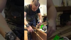 Врезка замка шаблоном door-tool и установка ручки